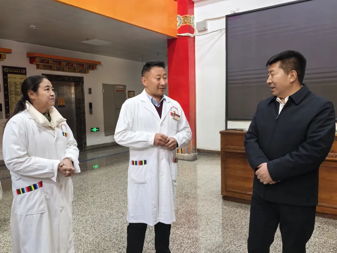 囊谦县四大班子领导开展春节前走访慰问活动